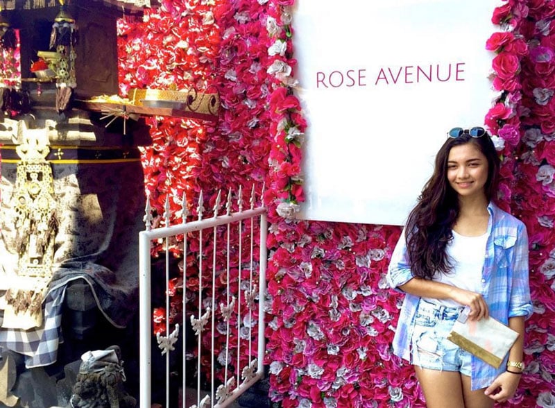1-a-rose-avenue-roses-2-via-angelagilsha