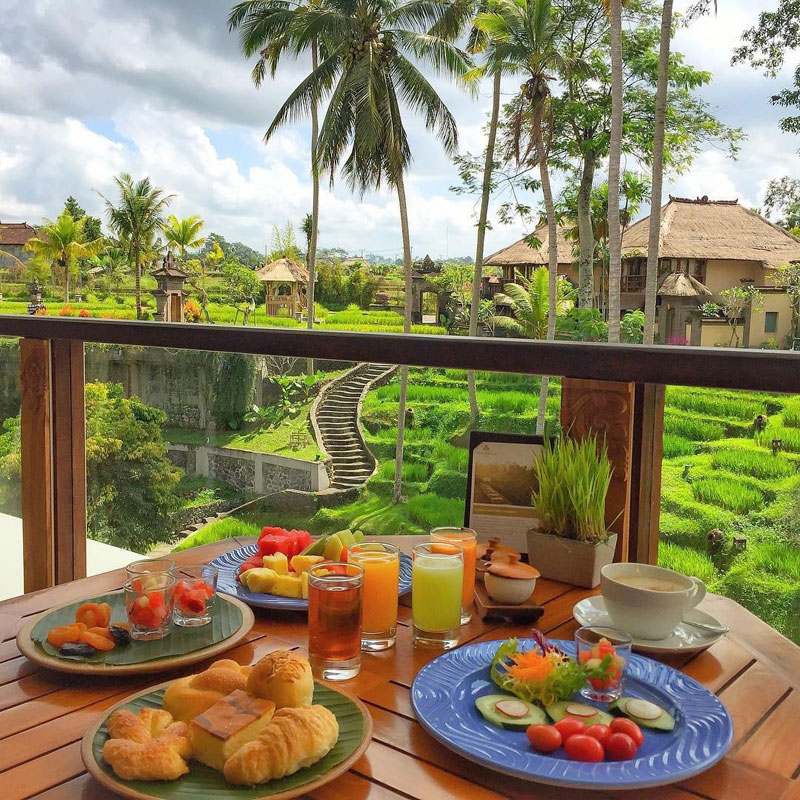 8-2-breakfast-via-tiniihitakara