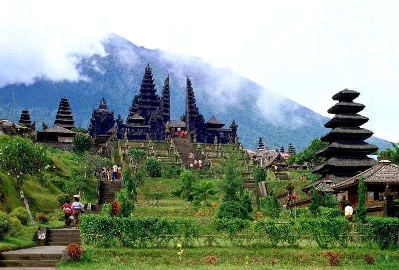 besakih via baliaround
