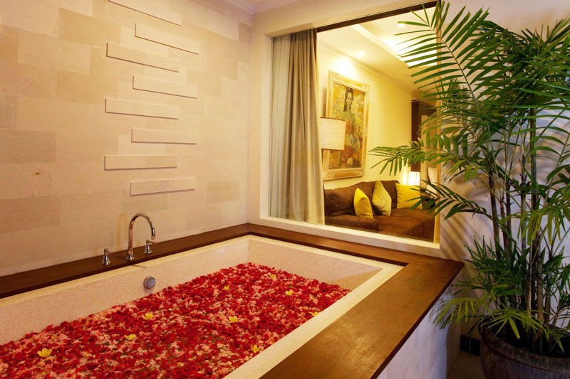 1-kamuela-sanur-bathtub-1