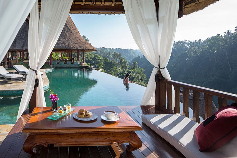breakfast-at-the-pool-viceroy-ubud-bali