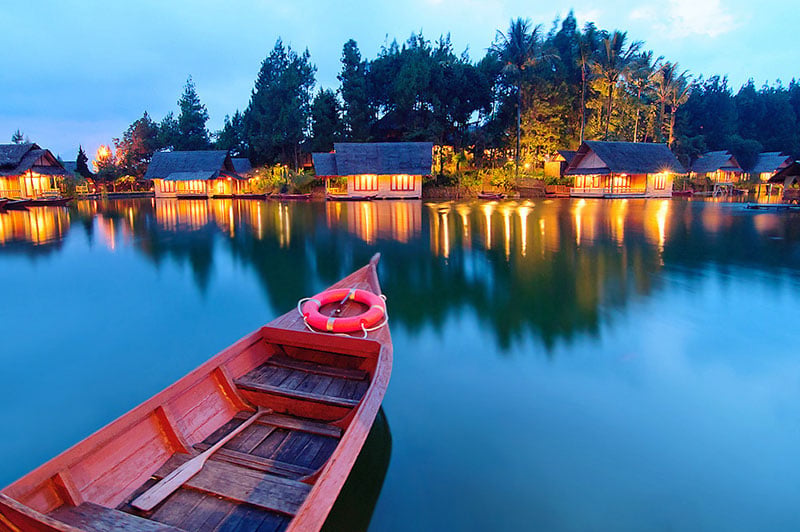 4-Kampung-Sampireun-via-martha-suherman