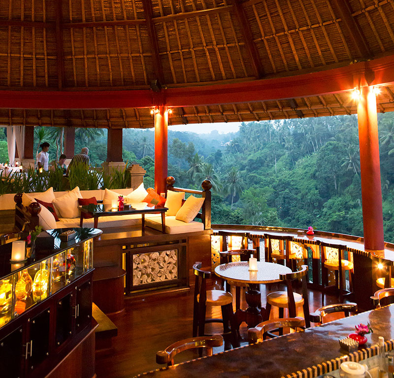 view-from-bar-at-Cascades-800px
