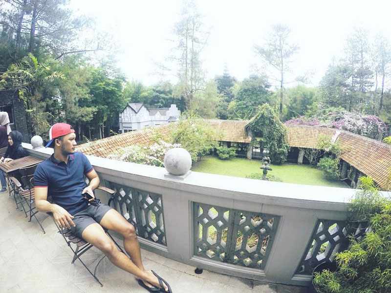 11-1-beukenhof-balcony-via-datukwahyu