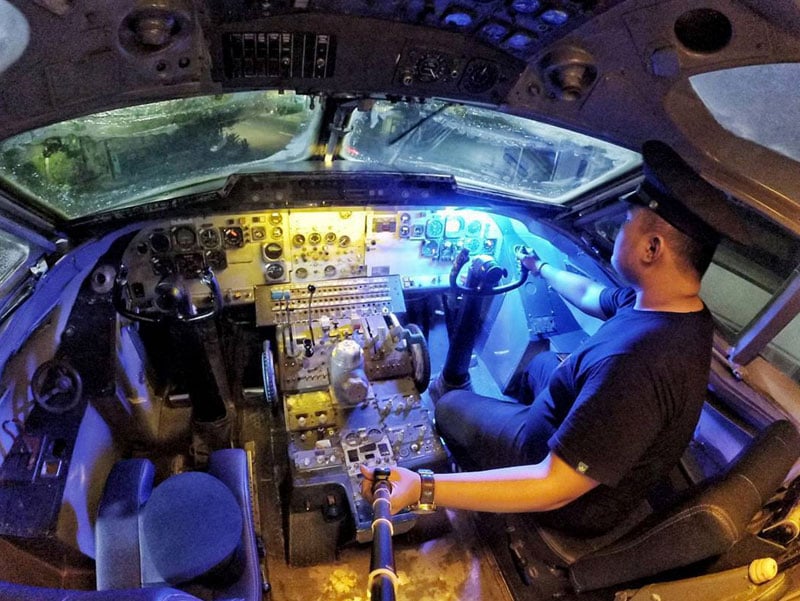 13-3-cockpit-via-jeyoarizky