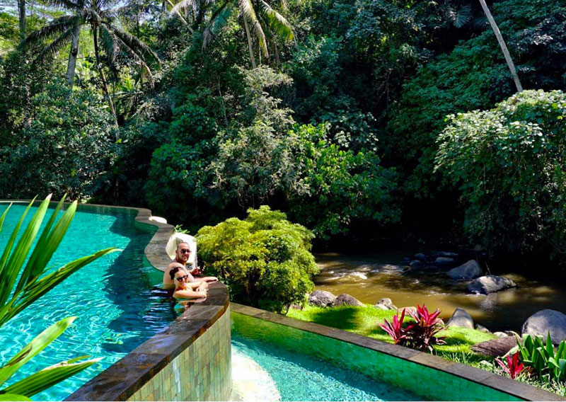 1-1-2-level-pool-via-hayley_dubai