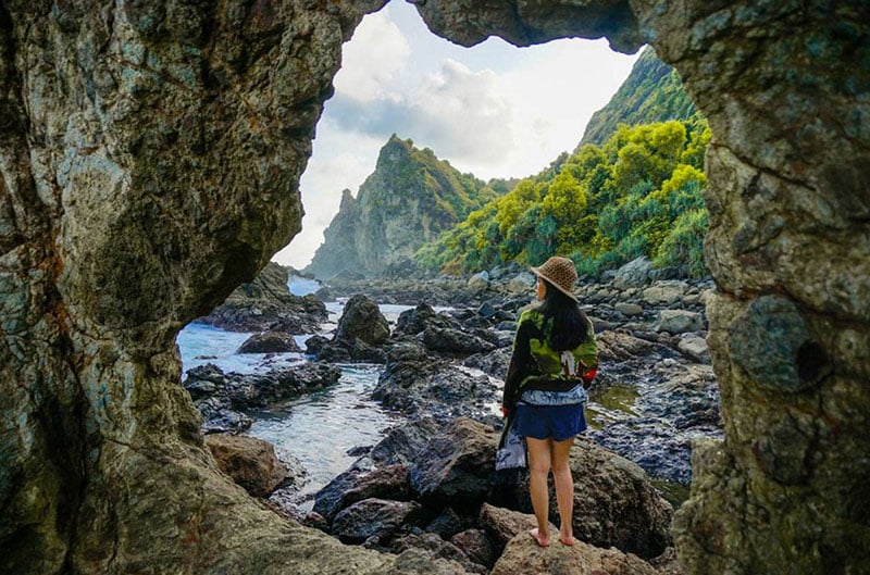 Pantai-Watulumbung,-Tepus,-Gunungkidul-via-jagadhj