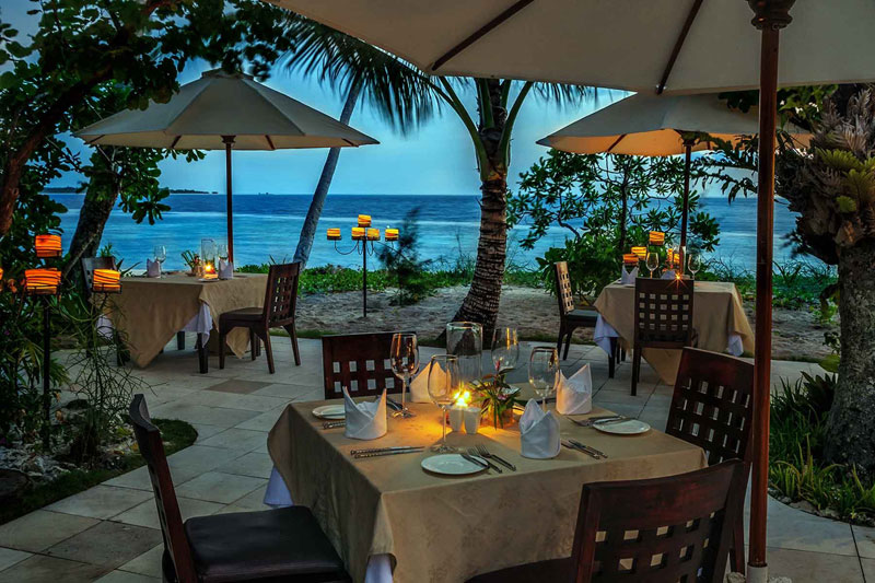 14-4-Wakatobi-Dive-Resort---Restaurant-by-Didi-Lotze