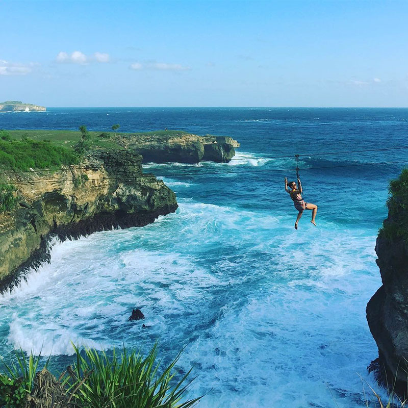 7-1 abyss-zipline-via-linafossaa
