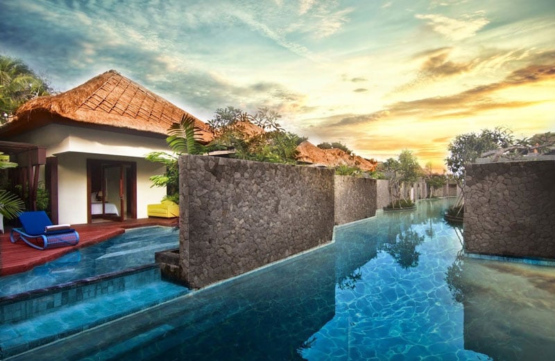 8-1-villa-via-inaya2