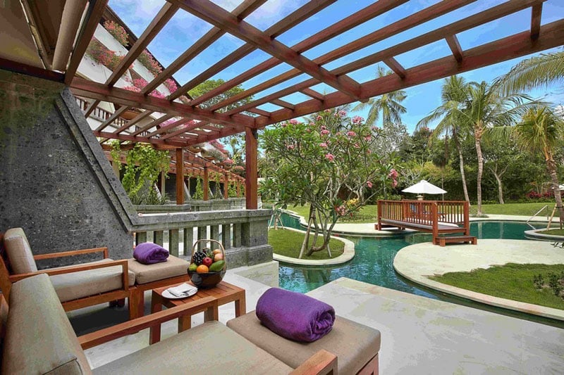 9-2-Nusa-Palace-club-lagoon-access-suite(1)