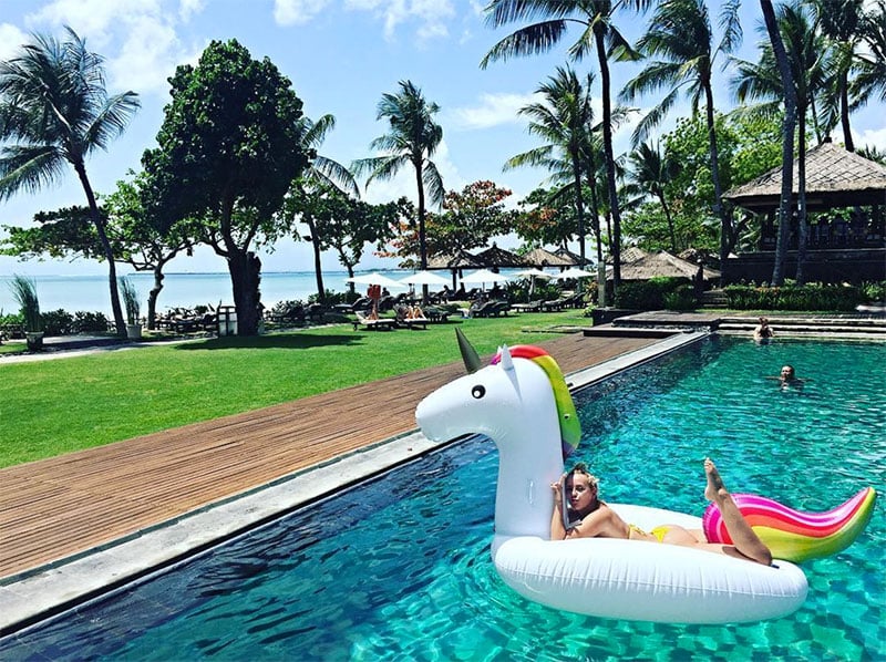 InterContinental-main-pool-via-joeondagram