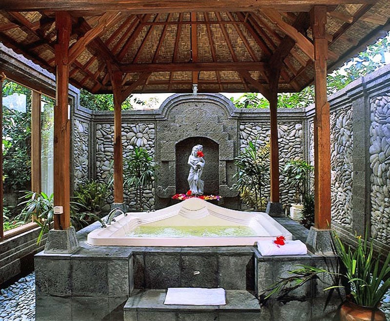 5-2-duplex-with-jacuzzi