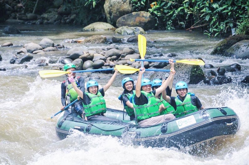 6c3-Glamping-via-intanthl