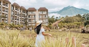 Sleep with giraffes: 10 Reasons you must visit Baobab Safari Resort with your family!