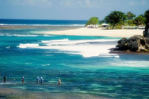 pantai geger 2