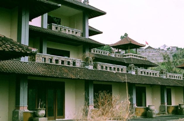 Ghost Palace Hotel