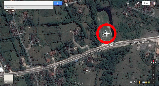 abandonedplane2-viaGoogleMaps