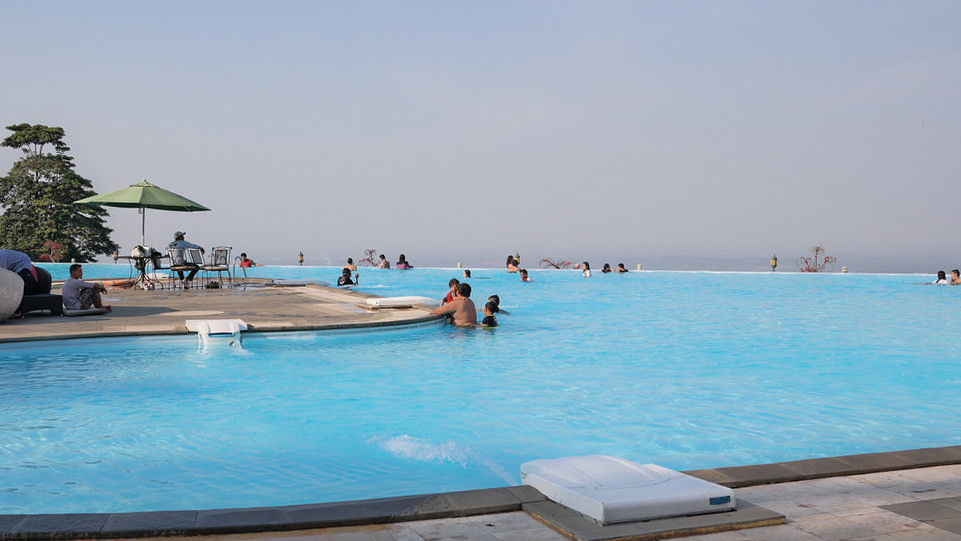 9 GiriTirta-Pool2-LevSims-flickr
