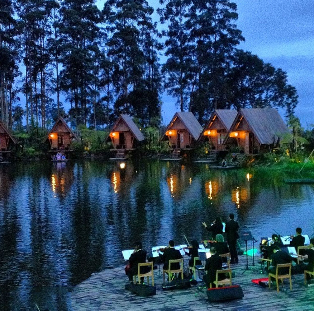 6-dusun-bambu-night-via-saicis