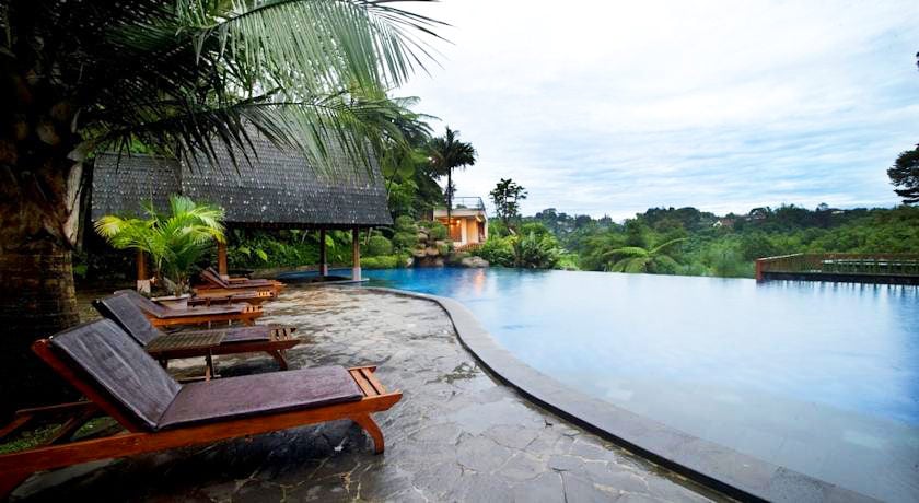 10 SangRiaResort-Pool-Official-Booking