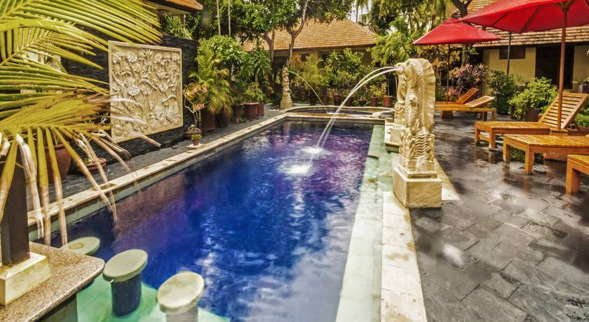 yulia beach inn pool