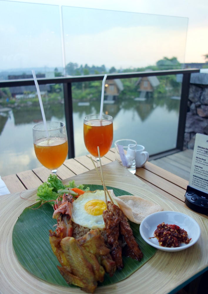 dusun bambu fried rice via tesyasblog