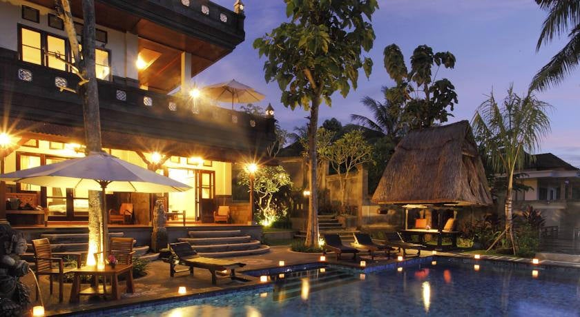 6. pool night view