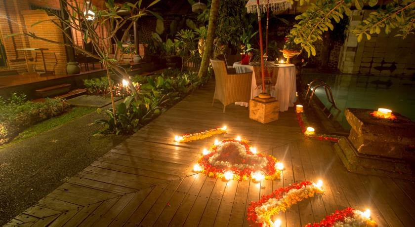 3. Puri Garden romantic dinner