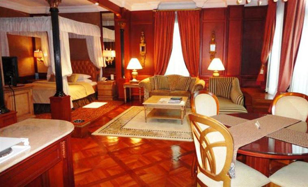 7-room-2