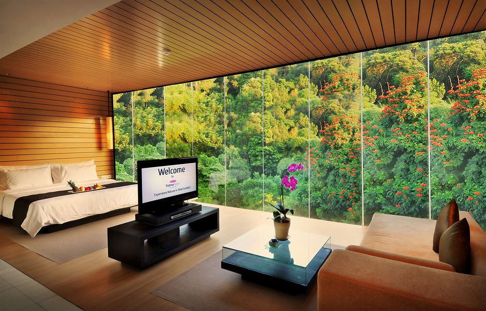 3-padma-hotel-the-room
