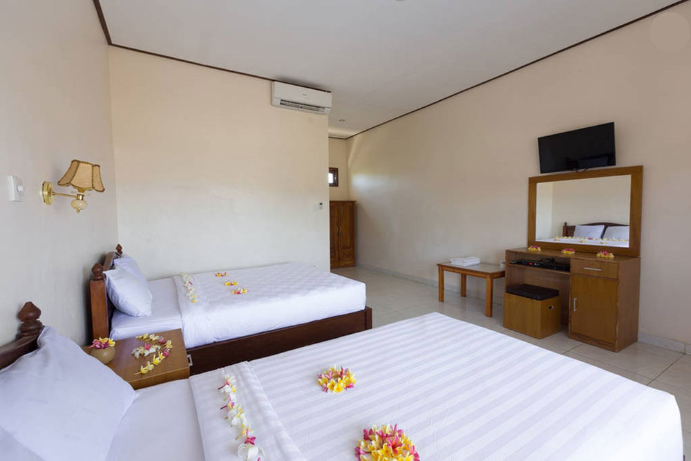 1-surfer-cottage-cr-airbnb-3