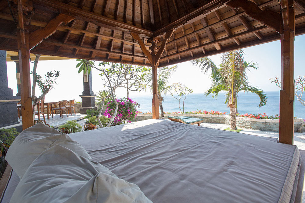kembang kuning airbnb