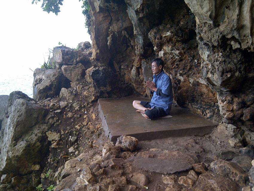 8-GoaLangse-MeditationSpot-tirtabakti.wordpress