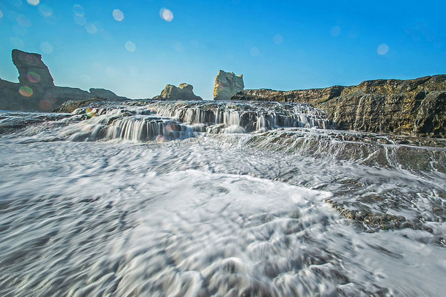 Klayar Beach Water Geyser