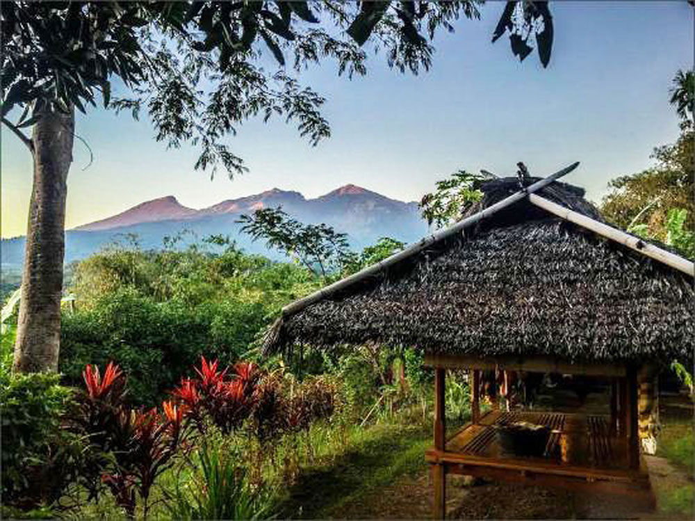 8-view-of-rinjani-via-photograv
