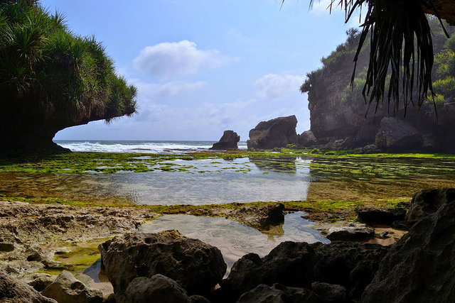 Dadap Ayam Beach