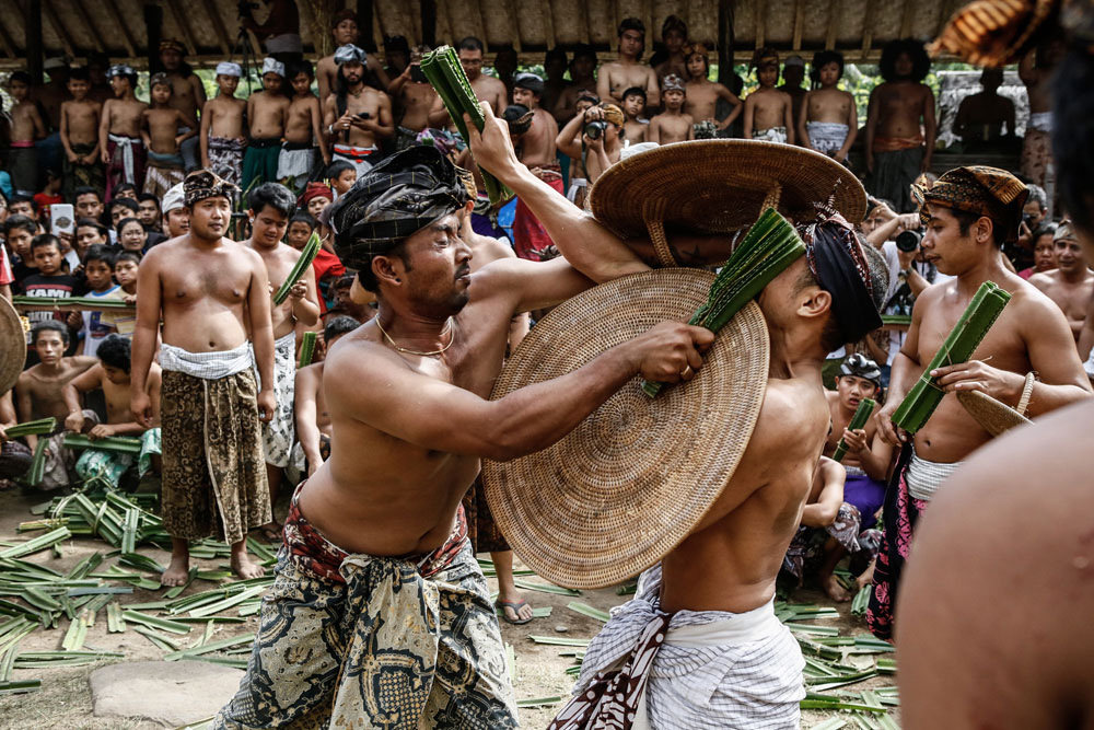 2---Fighting-via-latimes