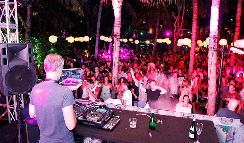 Party-at-woobar-2