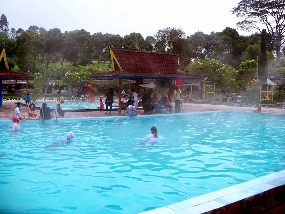 2-ciwalini_natural_hotspring_5_by_transbandung