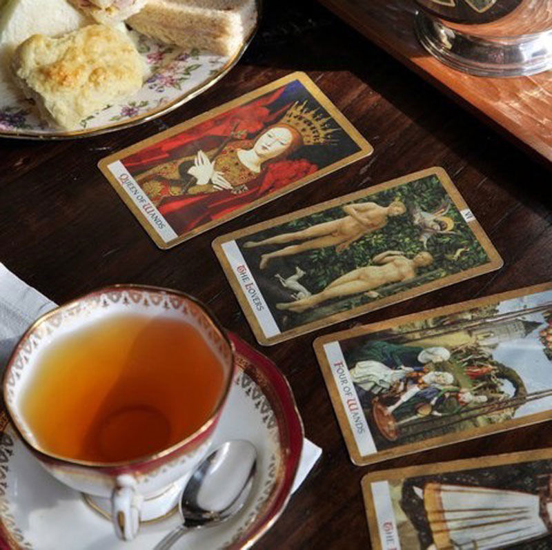 1-tarot-and-tea-biku-restaurant-by-danielle-wesseling-5