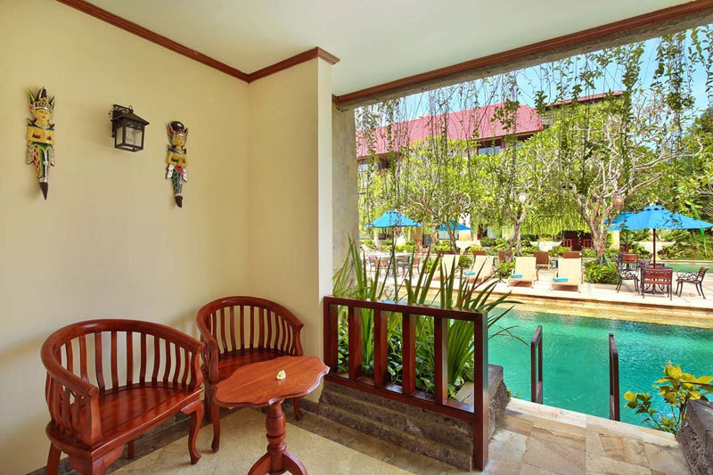10.porch_by_thegrandbali_1