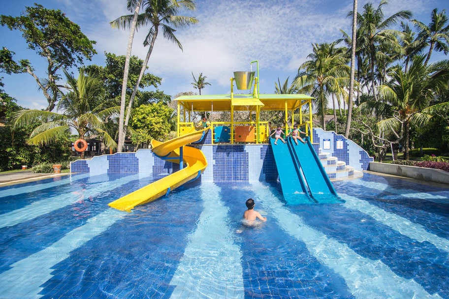 6 pool kids