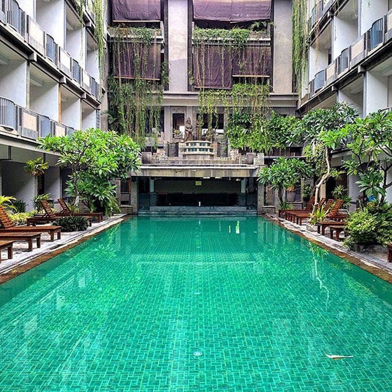 8.pool_by_moretolove_life_2