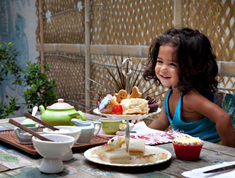 1-children-tea-biku-restaurant