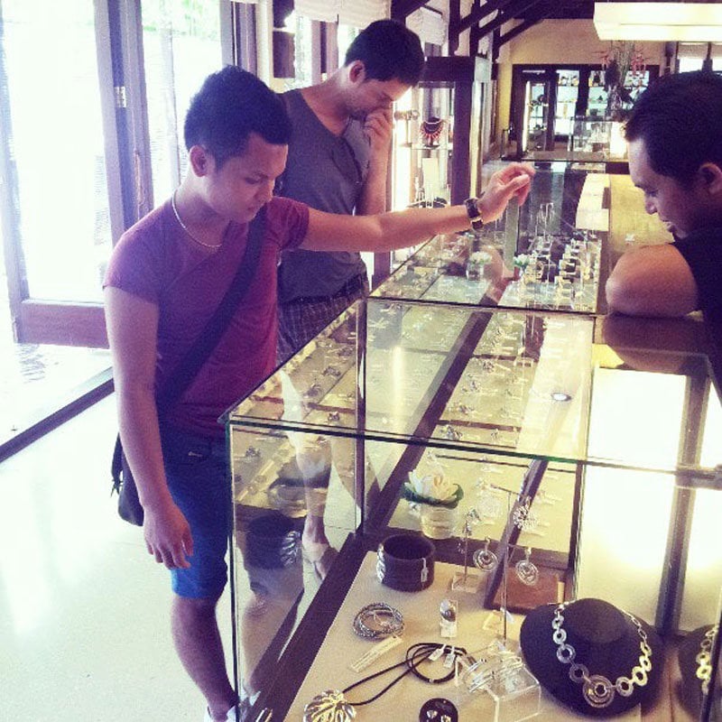 4-via--mir_solihin