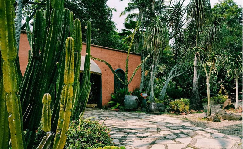 1-meditanarian-garden-via-nadiadev