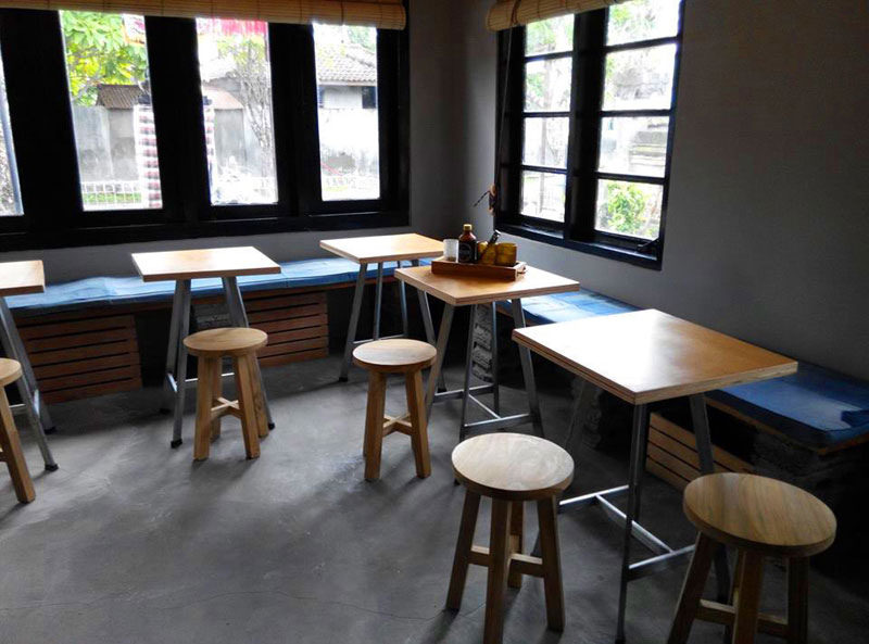 9-Bootstrap-Interior-by-Bootstrap-Image4