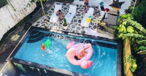 Solo travel in Bali: 5 Best hotels in the island’s main hotspots where you can enjoy quiet time and also make new friends!