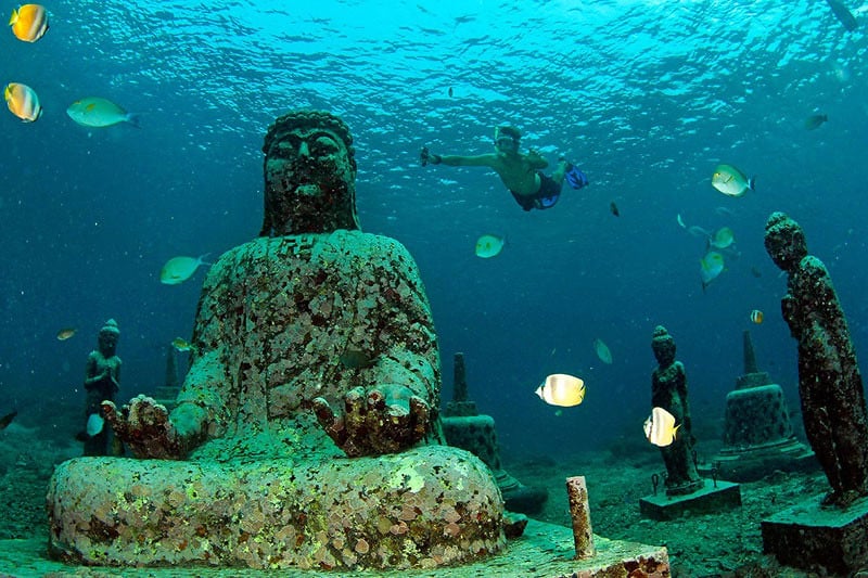 temple-via-baliunderwaterscooter